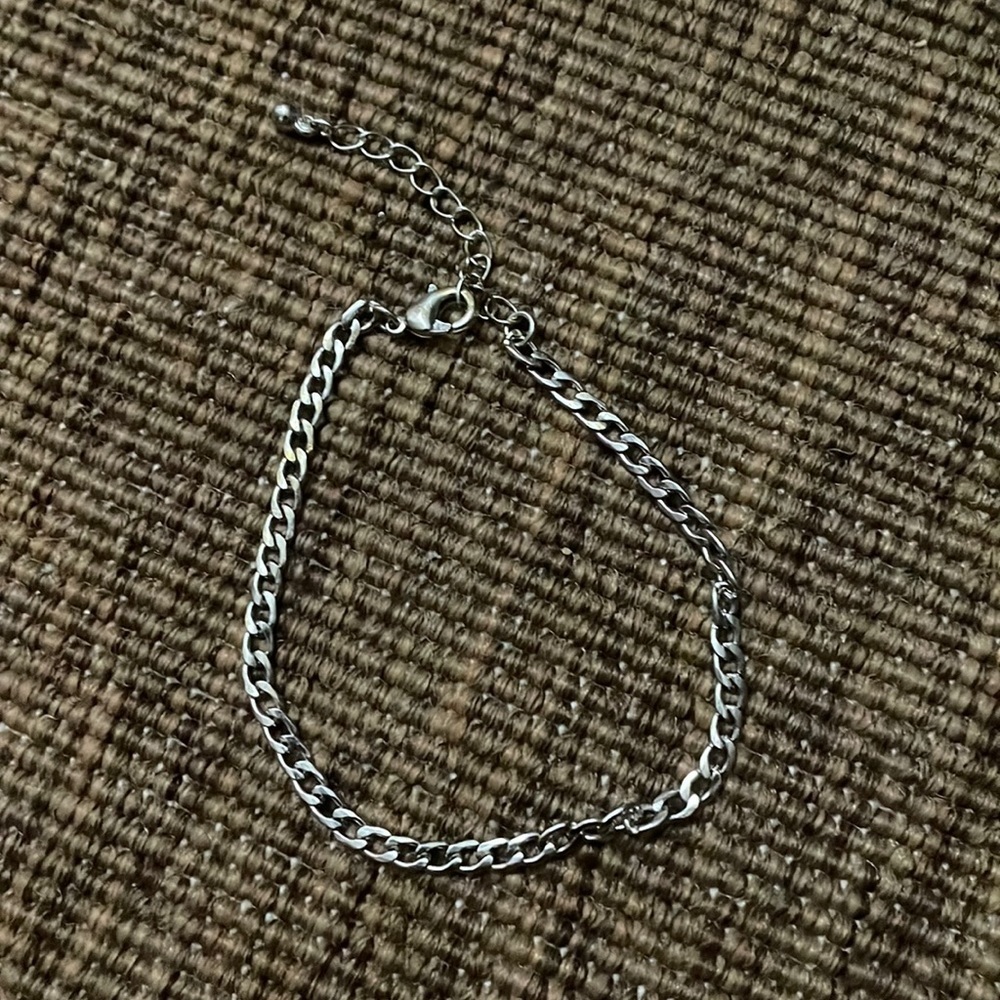 Thin Unisex Link Bracelet Adjustable.